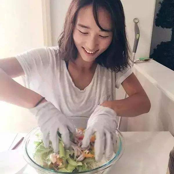 厦钨新能股价连续3天上涨累计涨幅6.17%，东兴基金旗下1只基金持4015股，浮盈赚取1.72万元