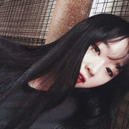 王子文六一带小孩海边游玩 去年曾被曝隐婚生子